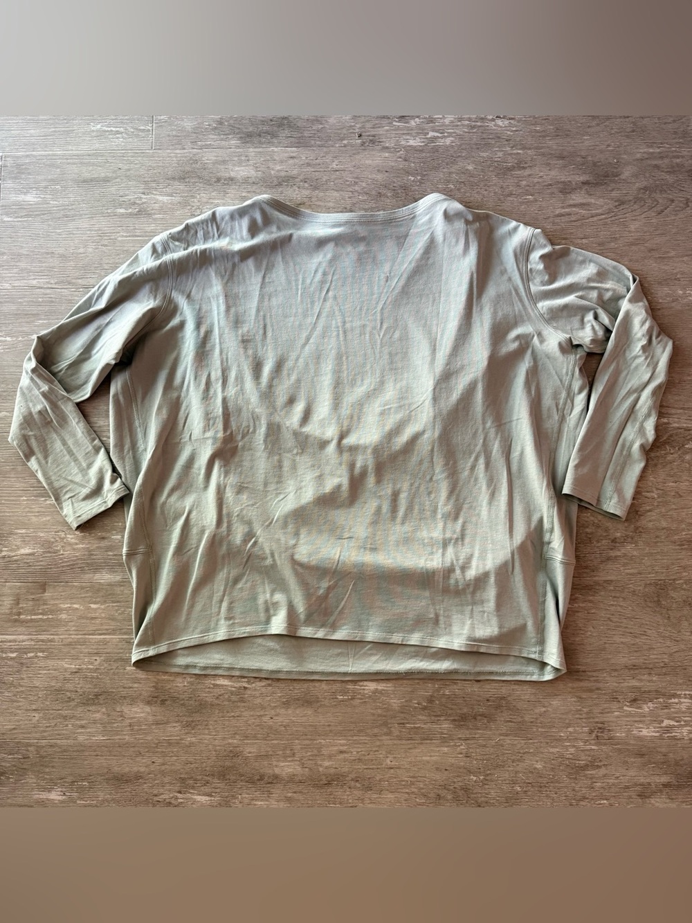 Lululemon Back In Action Long Sleeve top Jade Grey sage green like new Sz 8